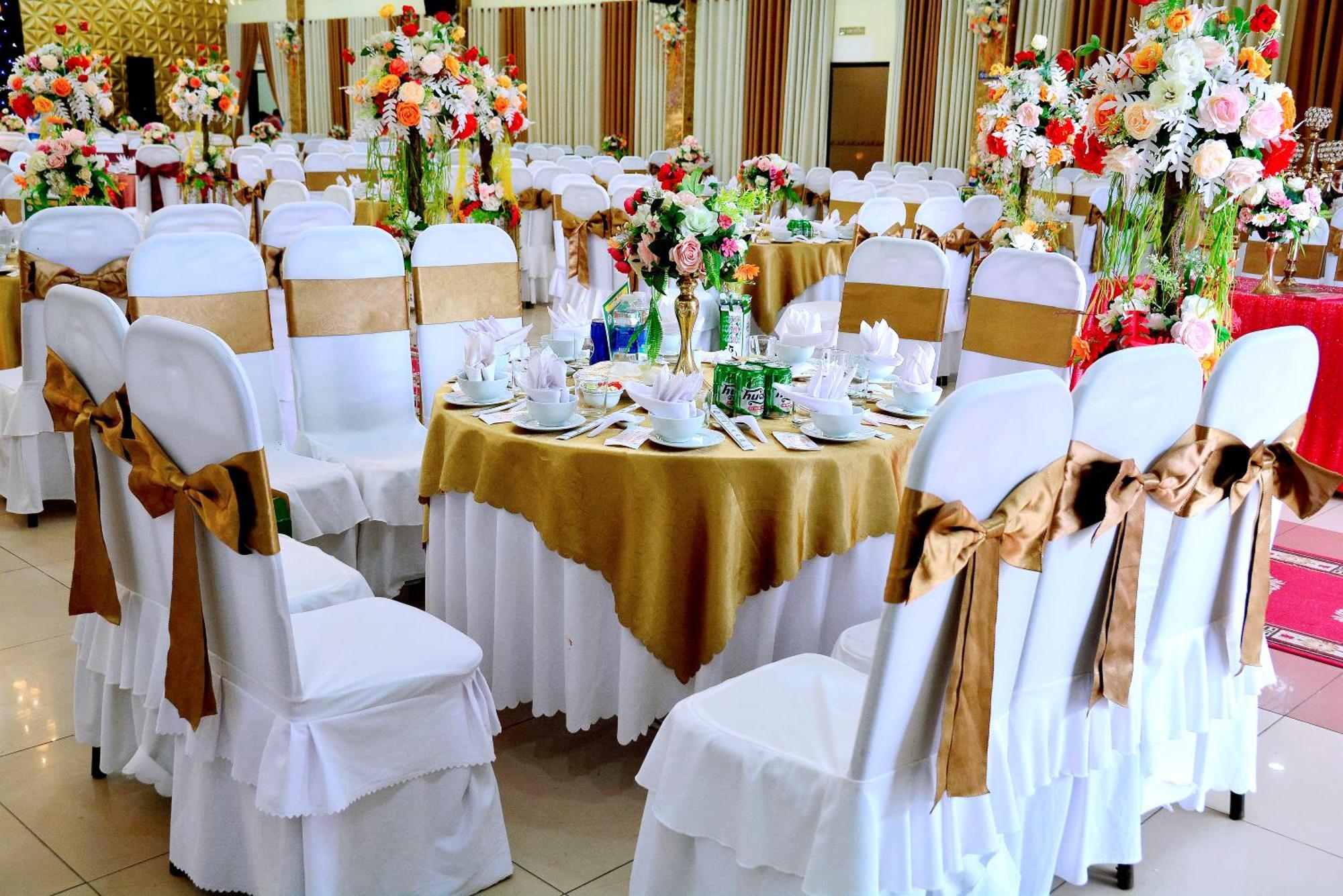 Song Huong Hue Hotel Buitenkant foto