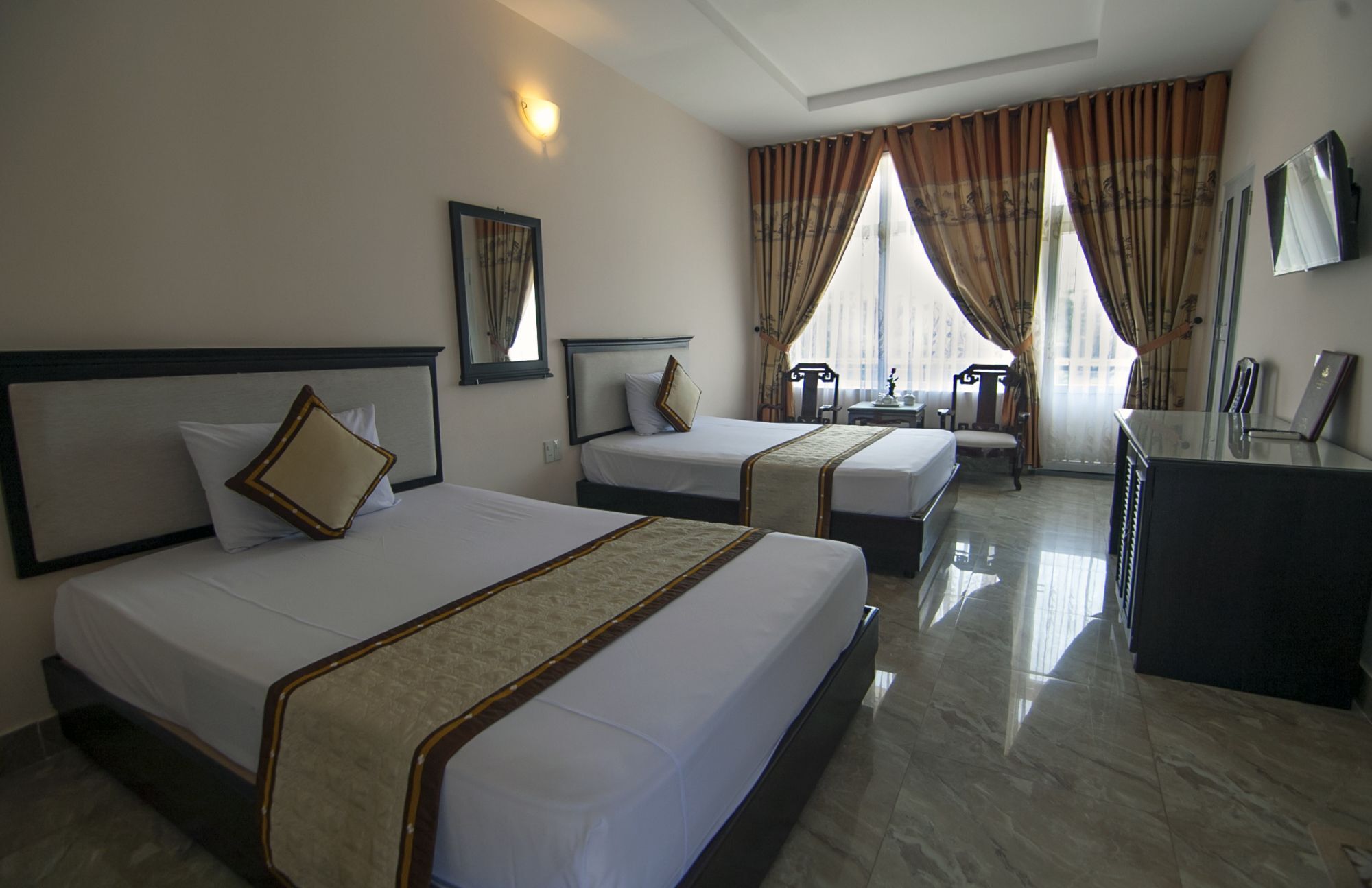 Song Huong Hue Hotel Buitenkant foto